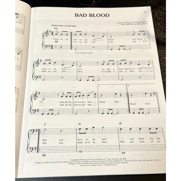 Taylor Swift 1989 Songbook Piano Vocal Guitar Chords Hal Leonard Sheet Music - Picture 7 of 10